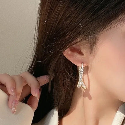 Chloe Hart Hoop Earrings