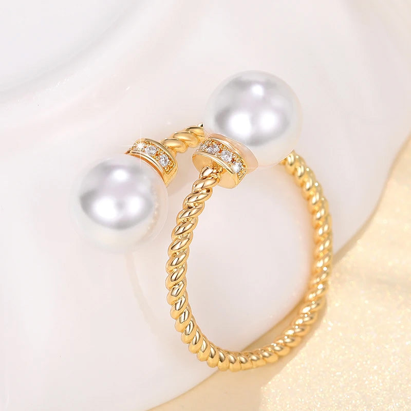 Harper Twist Ring