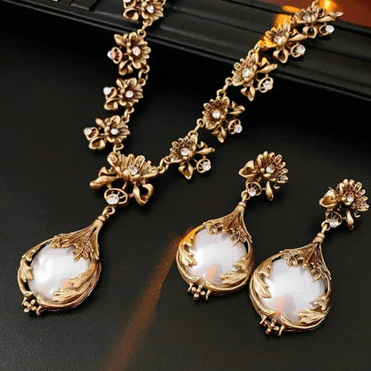 Matilda Vintage Set