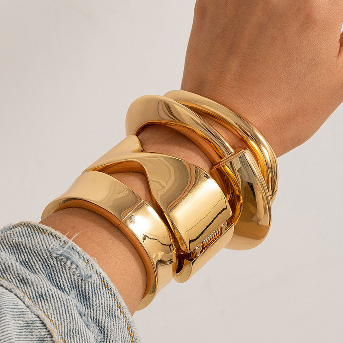 Cecilia Bangles