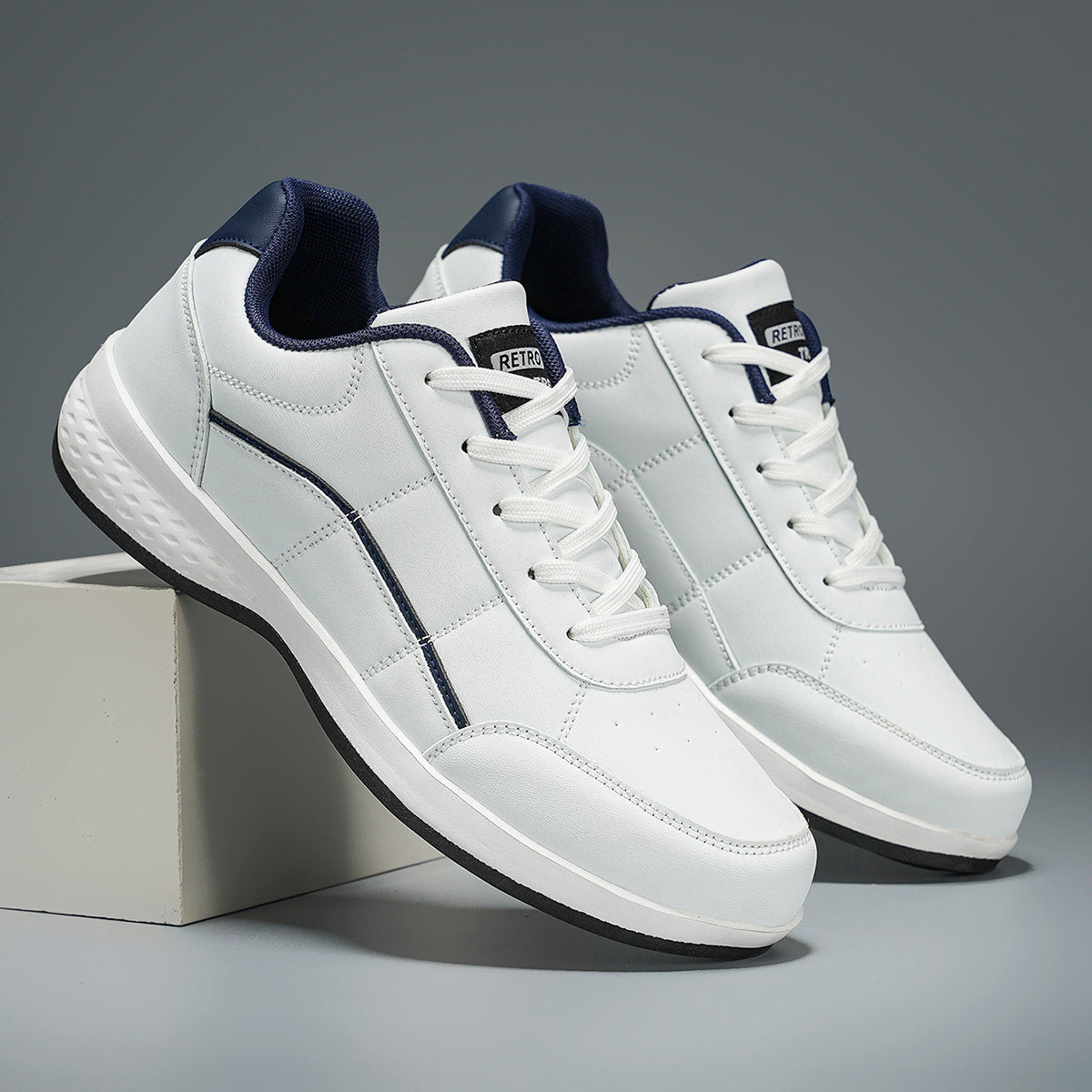 Arden Sneaker