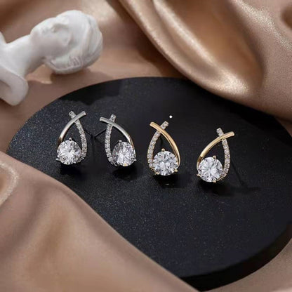 Aurora Curve Stud Earrings